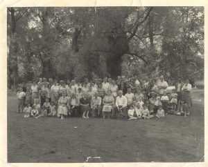 fam, family, family reunion, custom tobacco, old picture